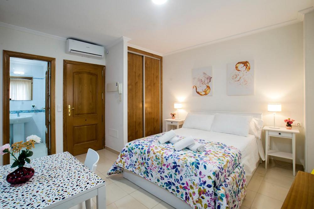 Apartamentos Amat - Only Adult - Playa El Bajondillo Torremolinos Exteriér fotografie