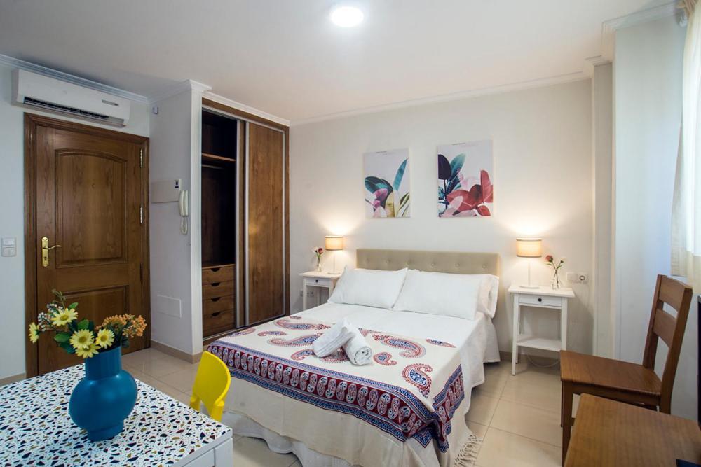 Apartamentos Amat - Only Adult - Playa El Bajondillo Torremolinos Exteriér fotografie